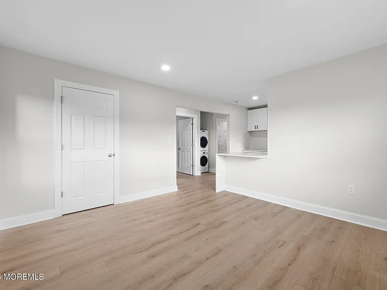 260 Main St #2 — Photo 6