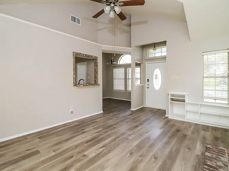 8409 Tallahassee Ln — Photo 3