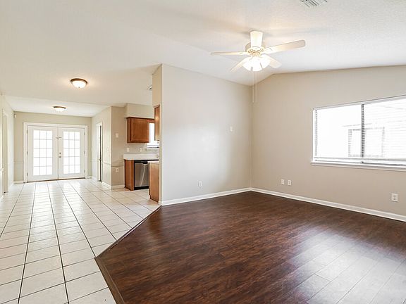 5th image of 8257 Knotts Landing Dr N