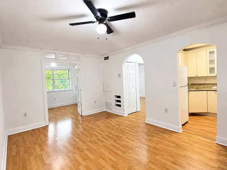 17255 SW 95th Ave #462 — Photo 1