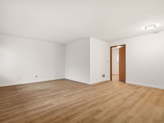 2nd image of 2349 10th Ave E APT 202