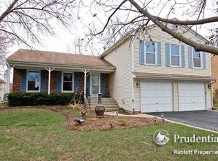 1232 Giese Rd, Batavia, IL 60510