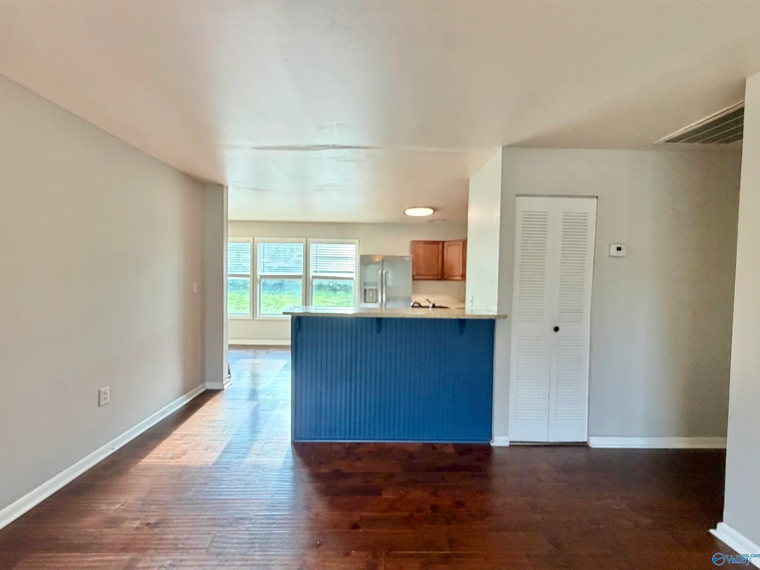 3 bed, 1.0 bath, 1326 sqft, $1,295 — Photo 3