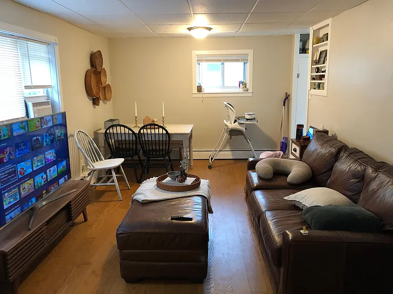 556 Saint John St #4 — Photo 16