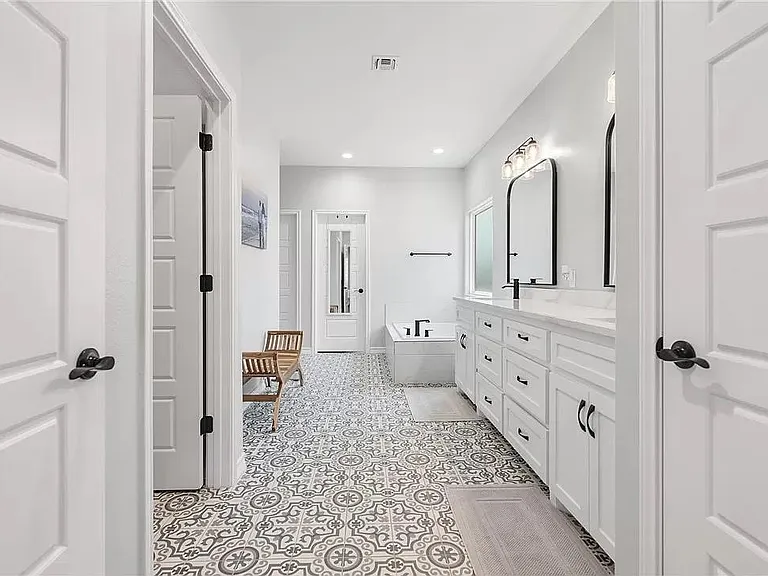 15621 Three Fathoms Bank Dr — Photo 19