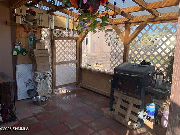 3rd image of 411 Dorado Ln