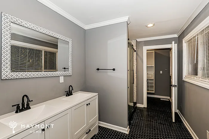 435 Brenda Ln — Photo 11