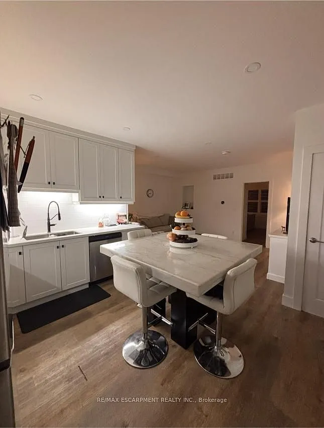 1 bed, $1,650 — Photo 4