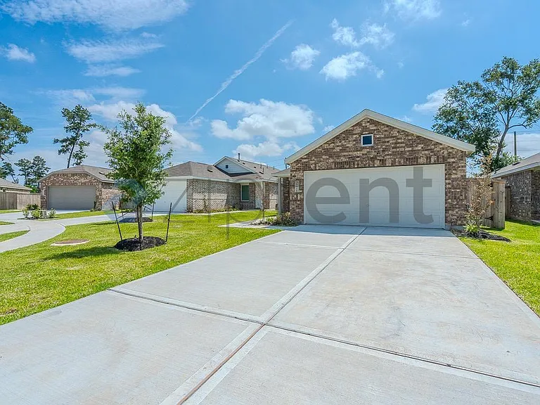 31416 Pratola Serra Cir — Photo 3