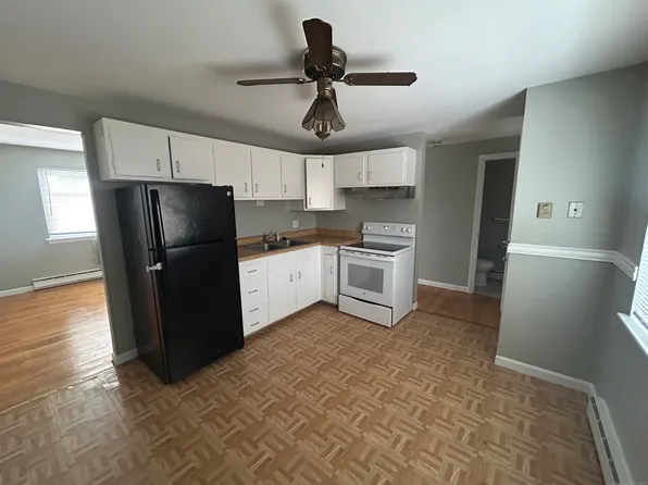 273 Queen Street APT 17B, Southington, CT 06489