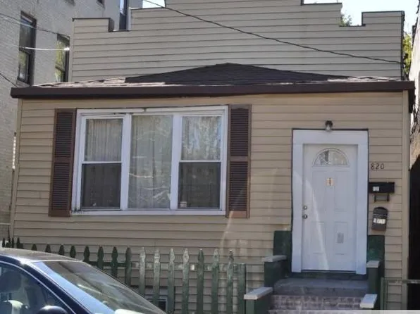 820 E 230th St, Bronx, NY 10466