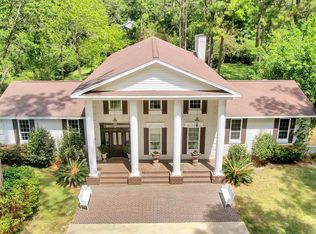 150 Lakeside Dr, Defuniak Springs, FL 32435