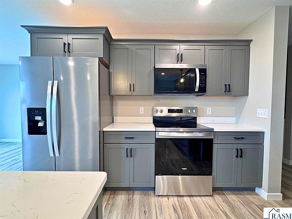4th image of 3202 Scotch Ln