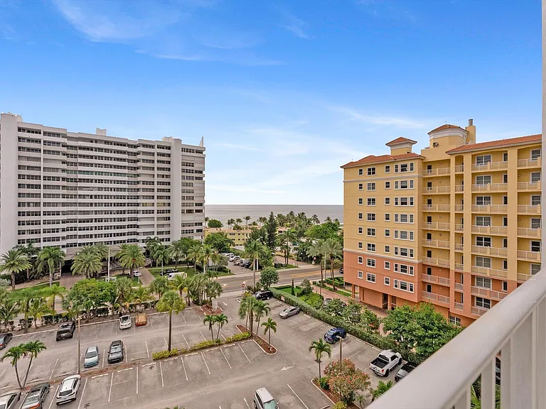 1391 S Ocean Blvd #906 — Photo 4