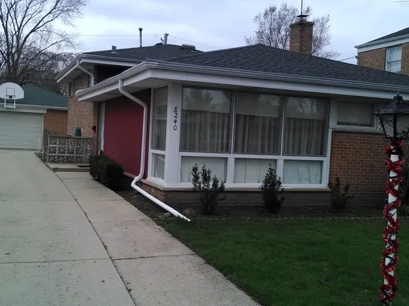 8240 Springfield Ave, Skokie, IL 60076