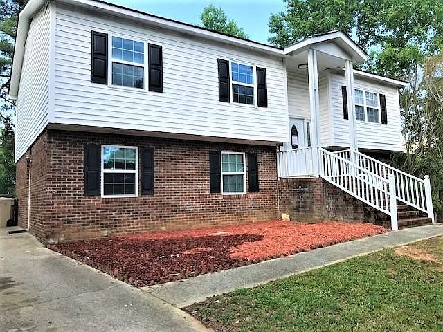 1st image of 209 Bayberry Ln