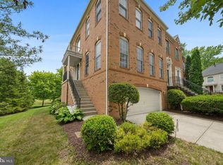 100 Waterside Ct, Edgewater, MD 21037