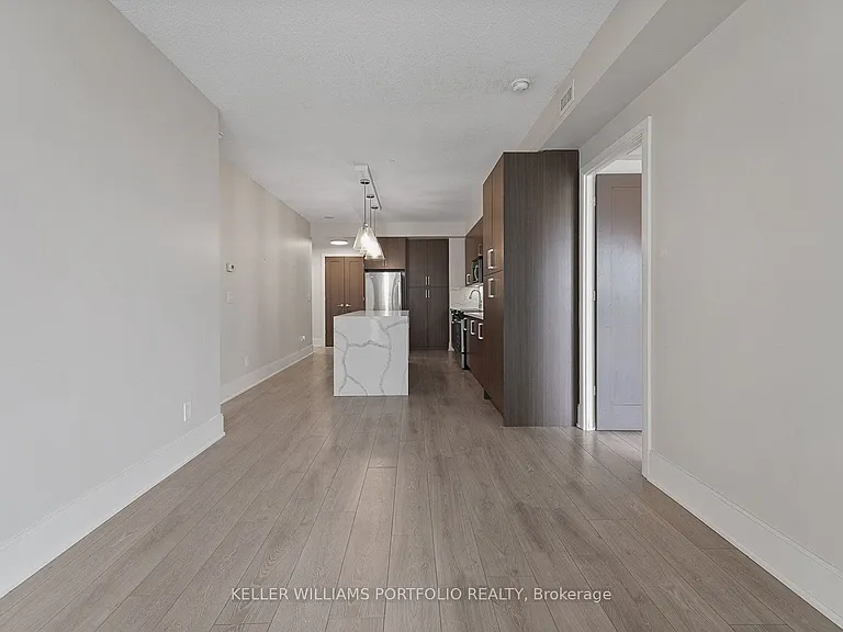 25 Broadway Ave #1504 — Photo 10