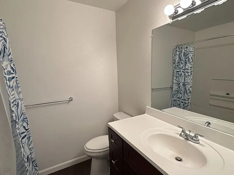 1409 W Fairmont Ave #C — Photo 10