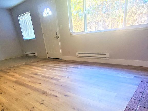 2nd image of 1598 Albatross Dr APT 3