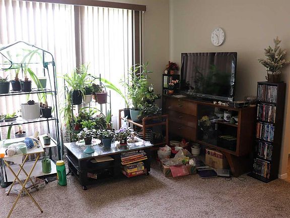 3rd image of 48 E Jerry Potts Blvd W
