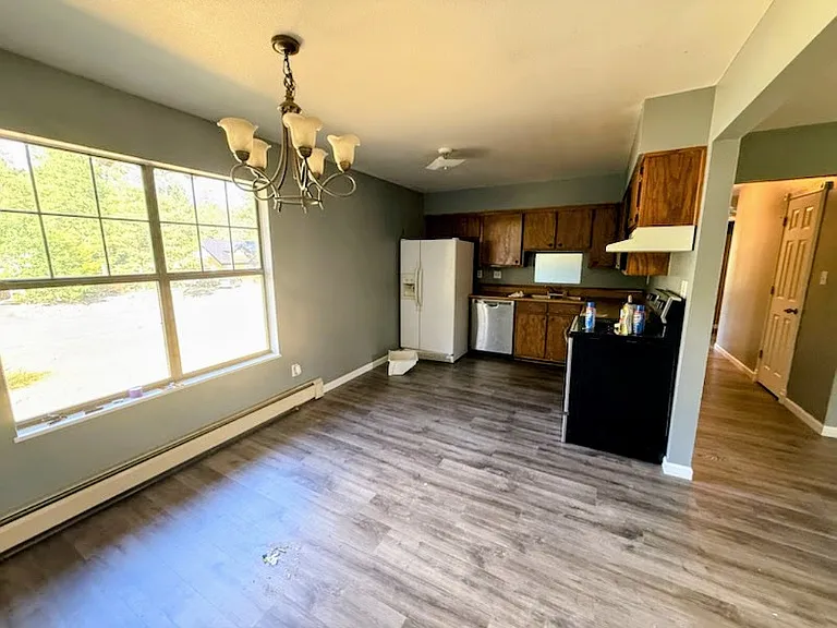 198 Aspenglow Blvd #4 — Photo 7