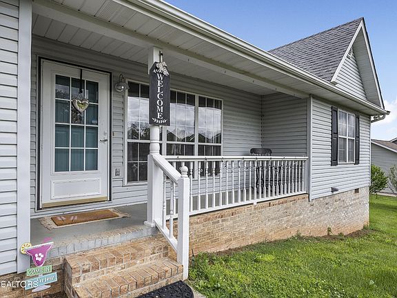 4th image of 5631 Brandon Park Dr
