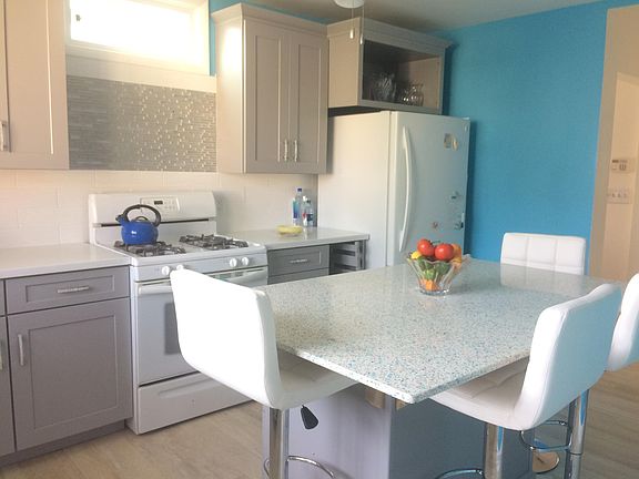 3rd image of 850 Parkside Ave
