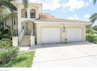 1229 Egrets Lndg APT 201, Naples, FL 34108