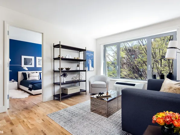 180 Franklin Avenue image 1 of 12