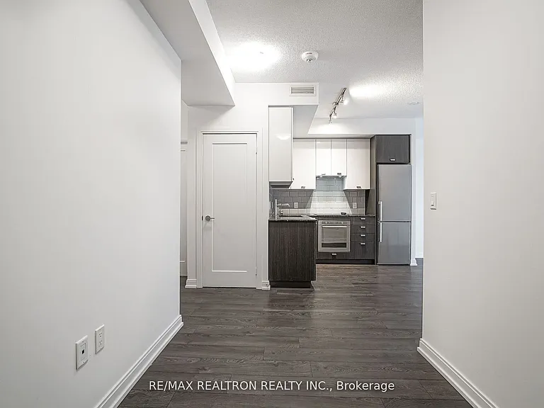 275 Village Green Sq #3315 — Photo 19