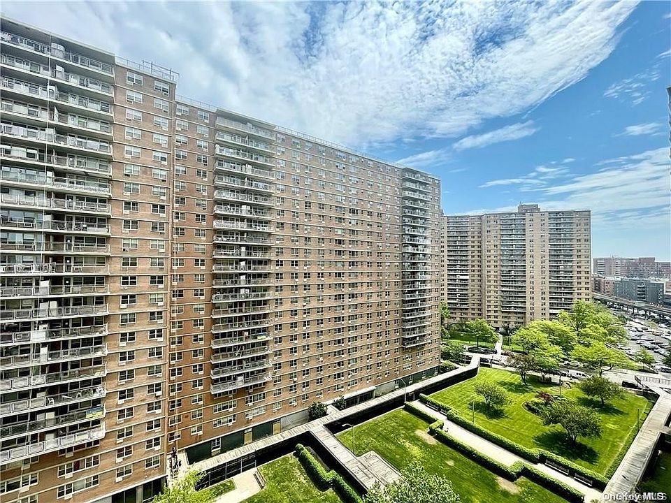 1st image of 2944 W 5th Street #13E