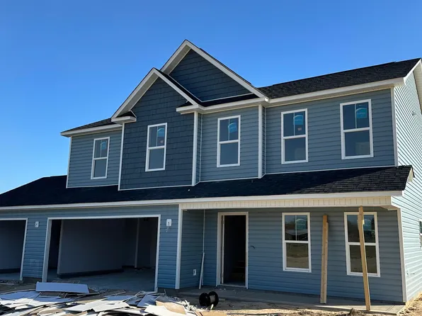 192 Crupper Lane, Raeford, NC 28376