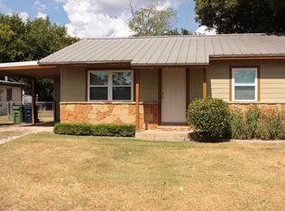 709 S Pierce St, Burnet, TX 78611