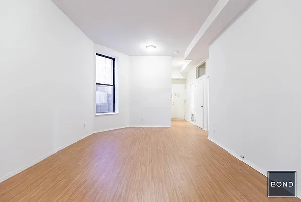 Rented by Bond New York | media 5