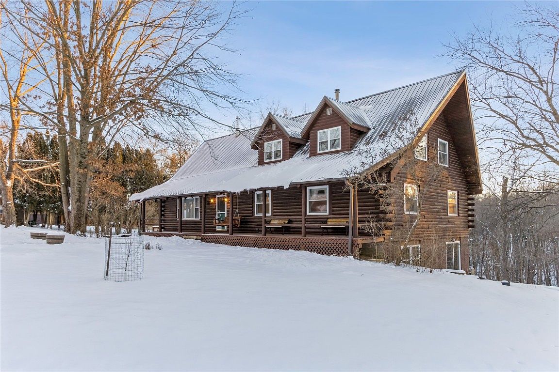 24695 Court, Anamosa, IA 52205 Zillow