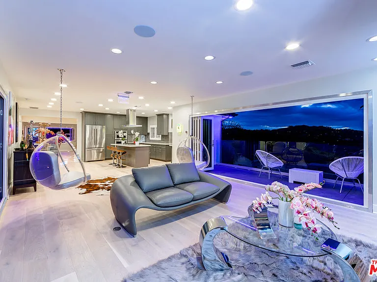 3490 Wonder View Pl — Photo 34