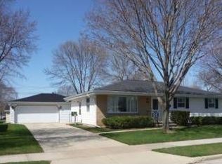 2105 Welhouse Dr, Kaukauna, WI 54130