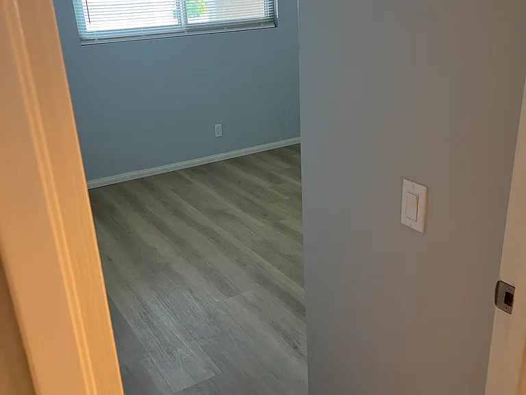 Guest BR entrance