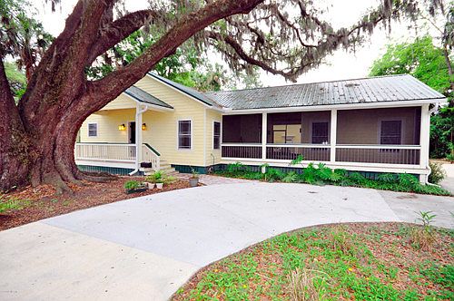 1st image of 11 Sanchez Ave