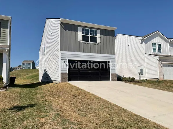 1070 Large Poppy Dr, La Vergne, TN 37086
