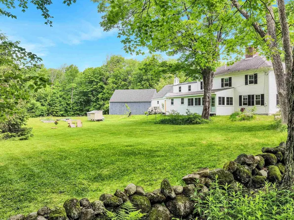 155 Journeys End Road, Francestown, NH 03043-3507