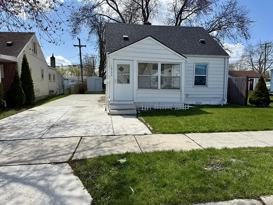 18730 Meier St