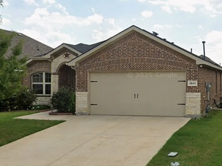 8944 Devonshire Dr — Photo 1