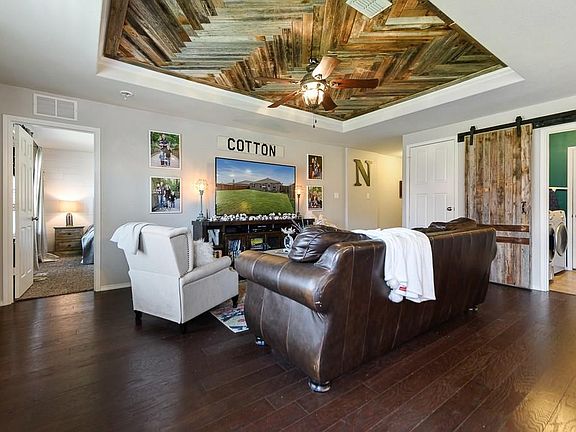 4th image of 3011 Pinyon Pl