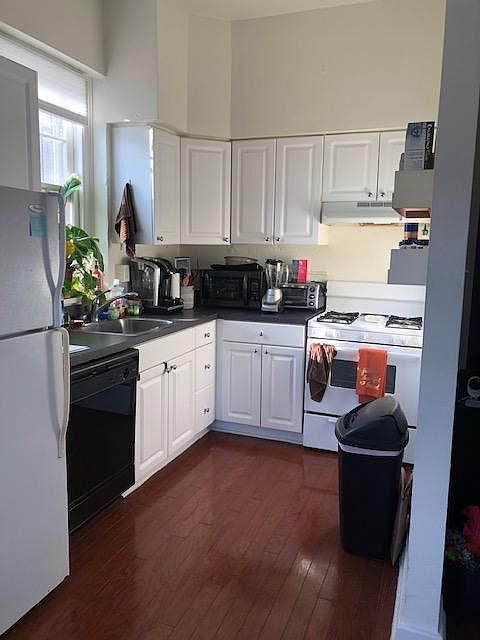 1st image of 713 Wallace St #B