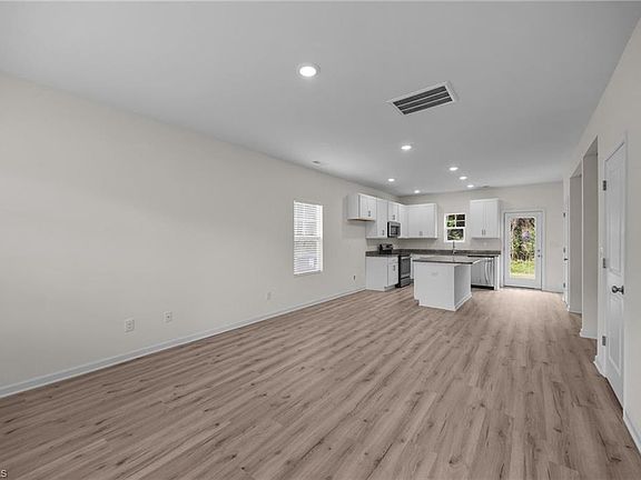 2nd image of 630 East St