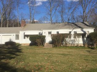 501 Ferry Rd, Orange, CT 06477