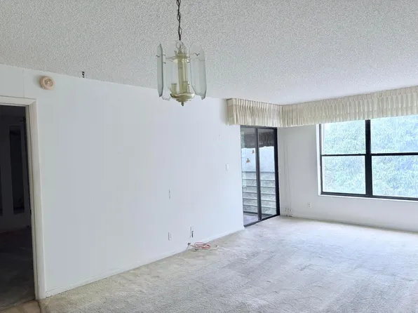 2314 S Cypress Bend Drive Unit 614, Pompano Beach, FL 33069