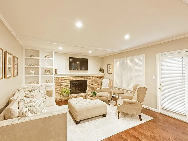 1307 Glen Cove Dr — Photo 11